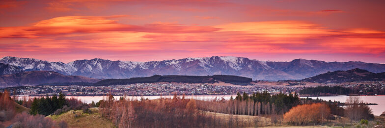 Wanaka Town Pano Aquabumps cf005591