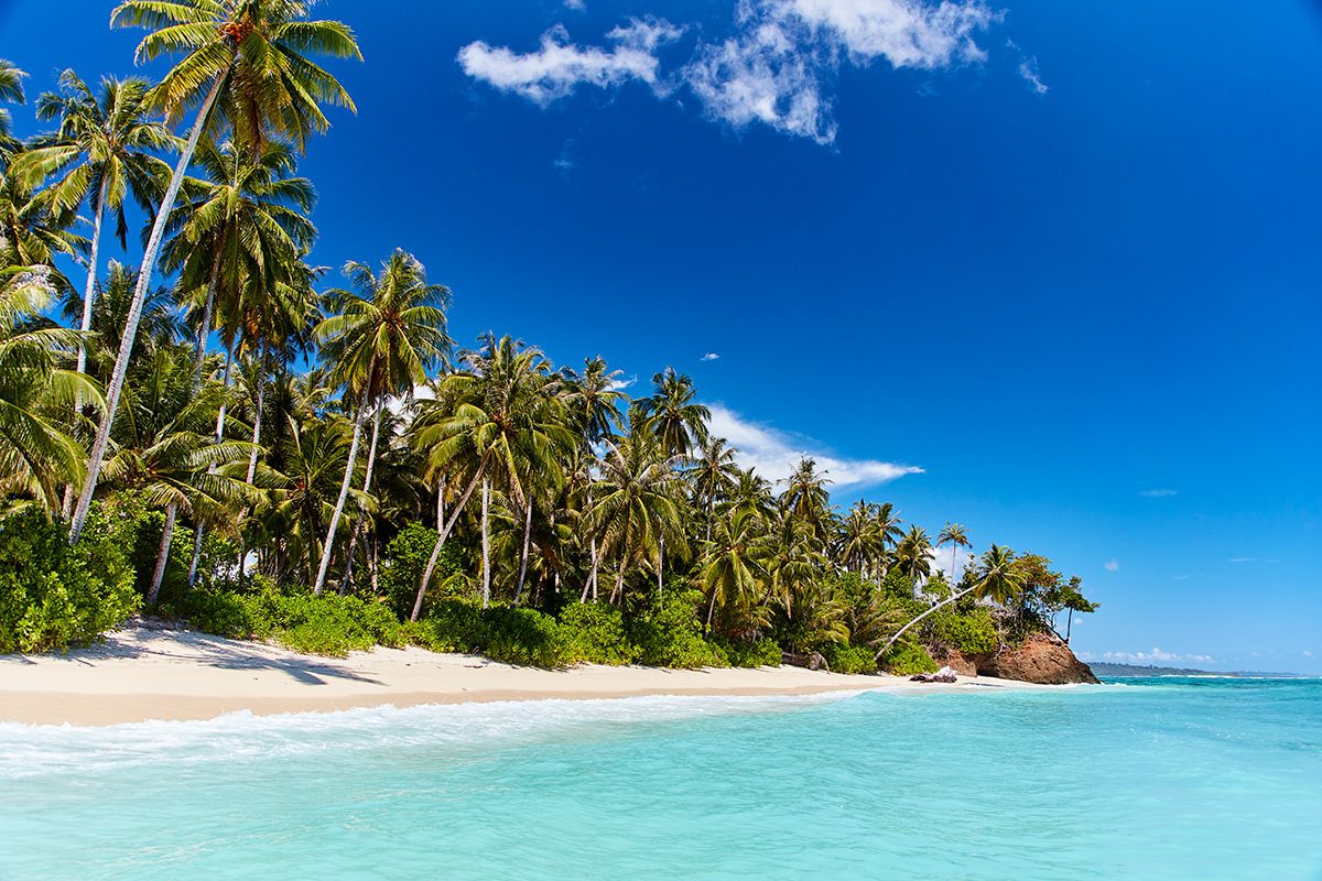 Paradise found, plenty of these empty beaches still here