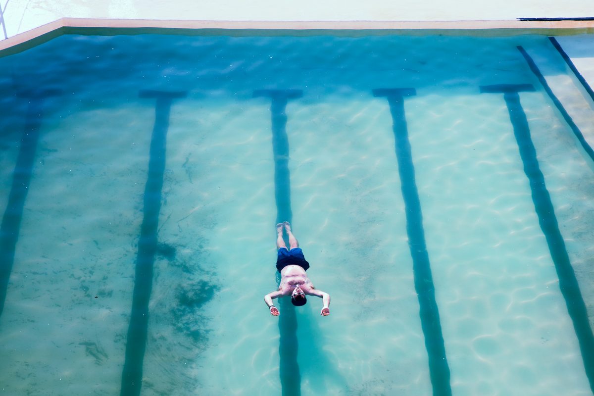 A floater, Bondi Icebergs