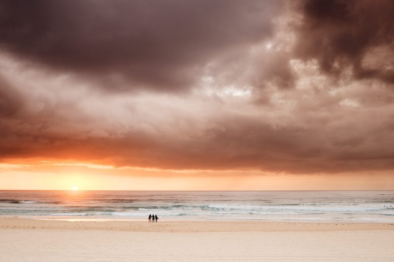 3 lucky girls enjoying the sunrise burner