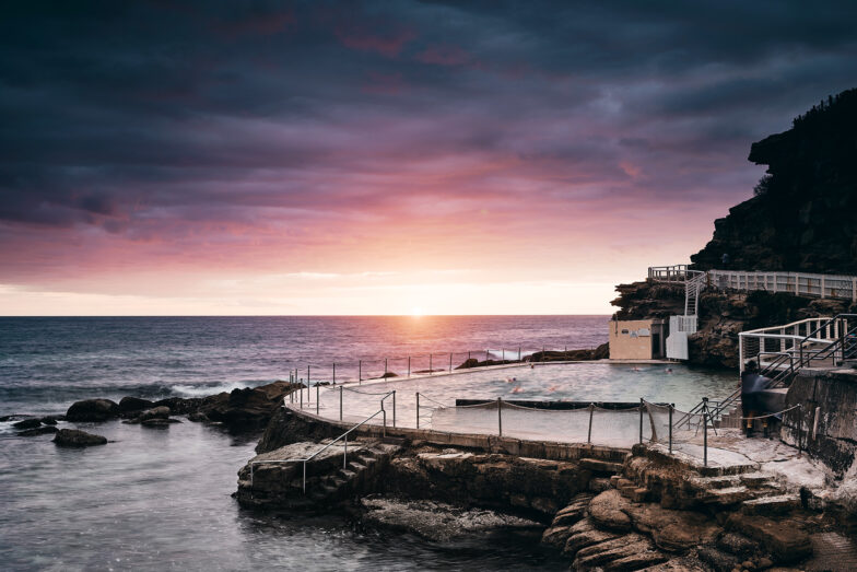 Bronte, hued and relatively quiet this morning