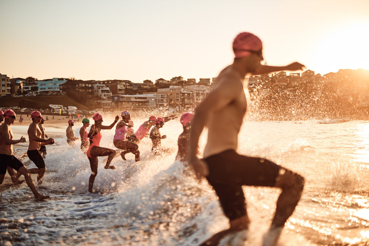 Squad rush, North Bondi