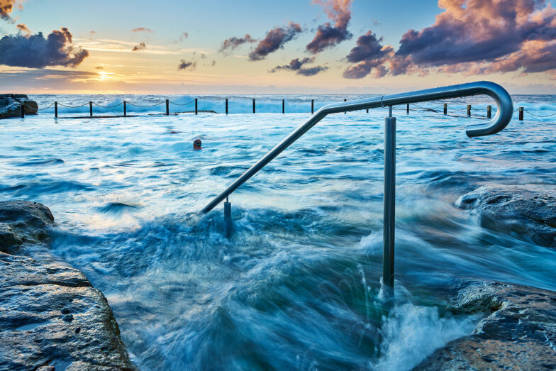 High tide rush, Mahon Pool