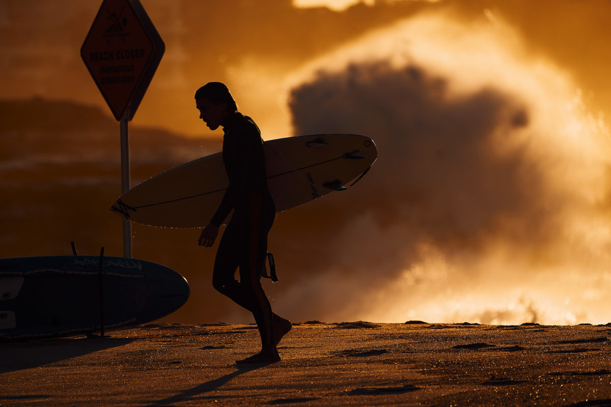 Cold offshores and chunky waves, Bronte