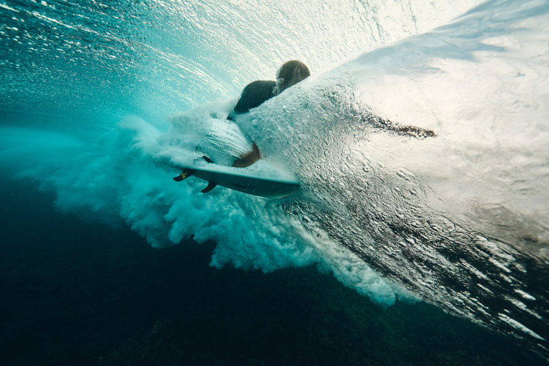 Tim Scott, digging in to find he pocket, Mentawais