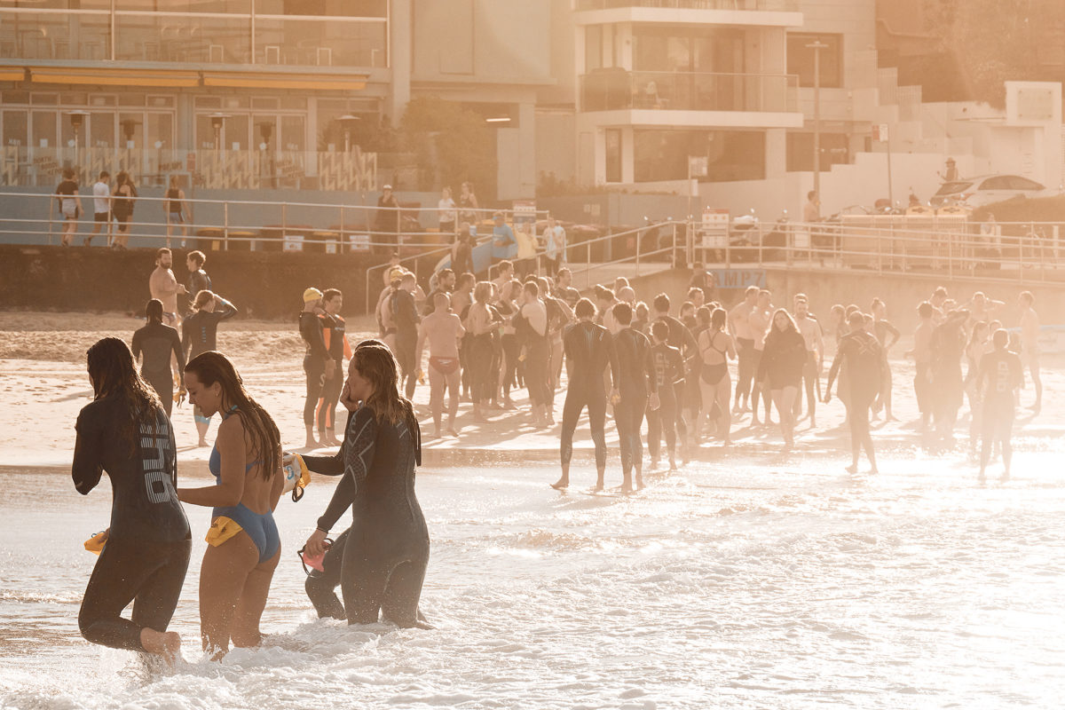 Bondi, not a quiet place, especially on Fridays