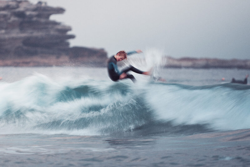 Frothin' grom, Noah Bowler shredding