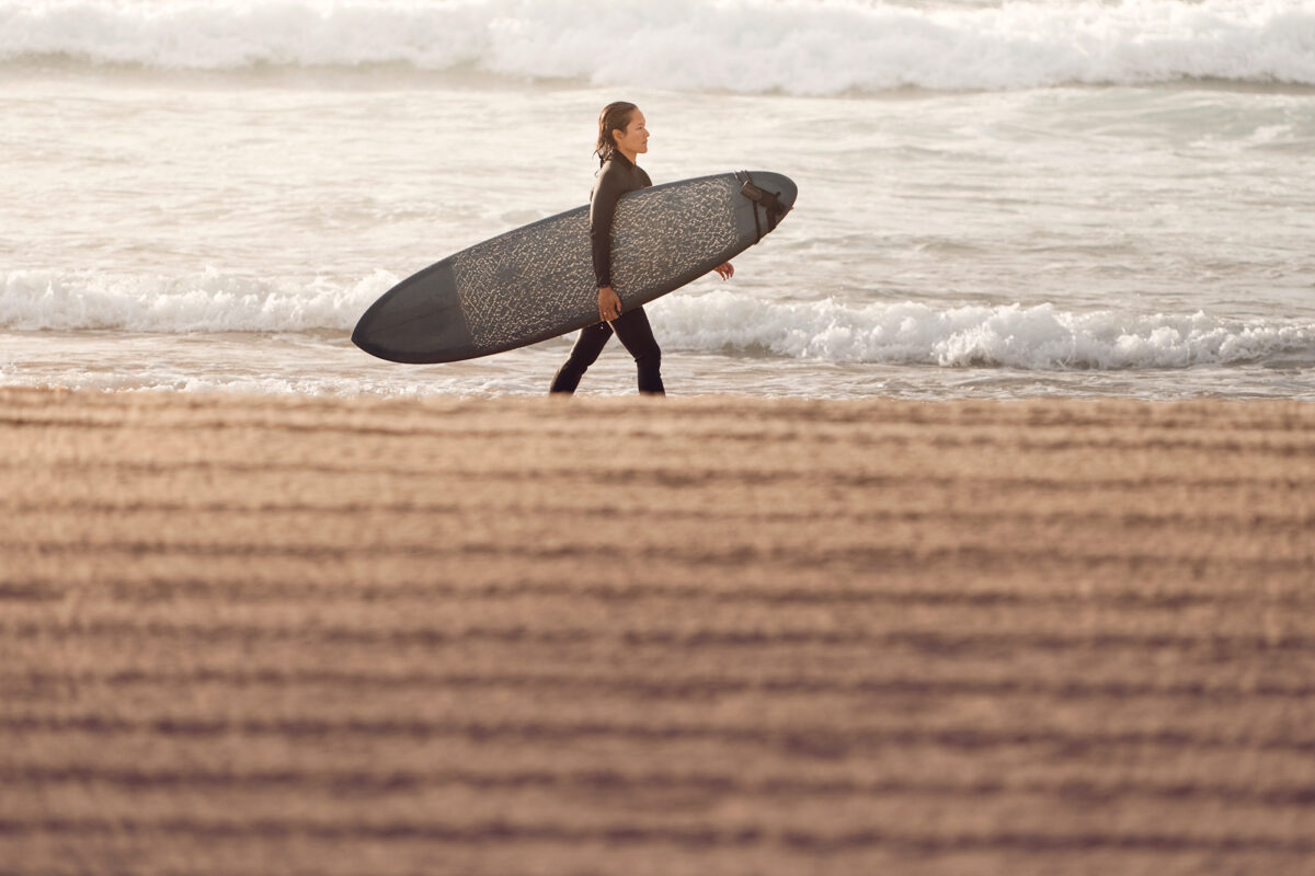 Bondi lines, 7am