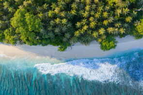 Aquabumps DJI_20250608101539_0222_D Edge of Paradise